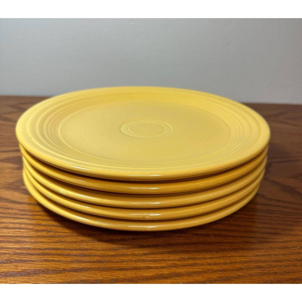 Vintage Fiesta Yellow Luncheon Plates Glazed Ceramic Homer Laughlin - Picture 2 of 10